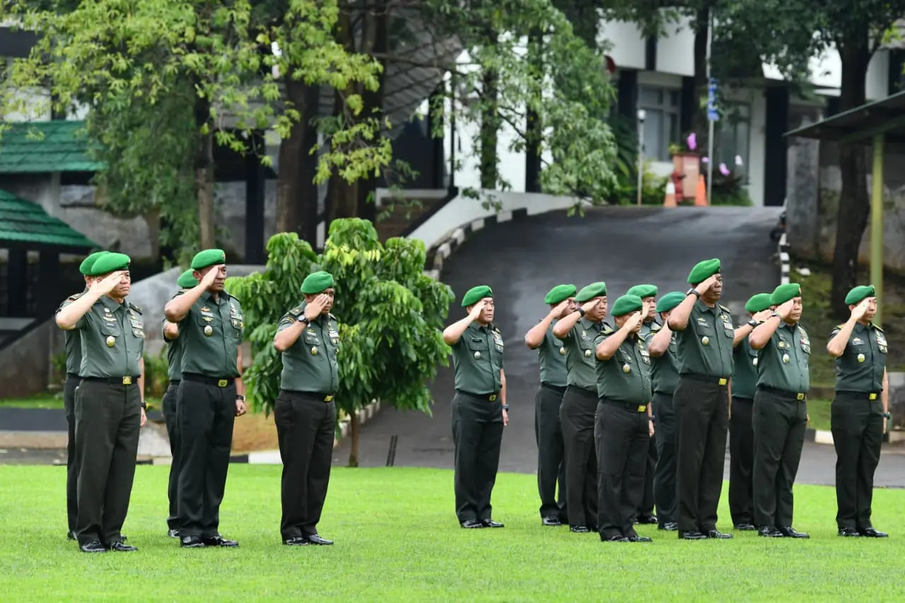 Pusterad Gelar Upacara Bendera 17-an Bulan Februari Tahun 2026