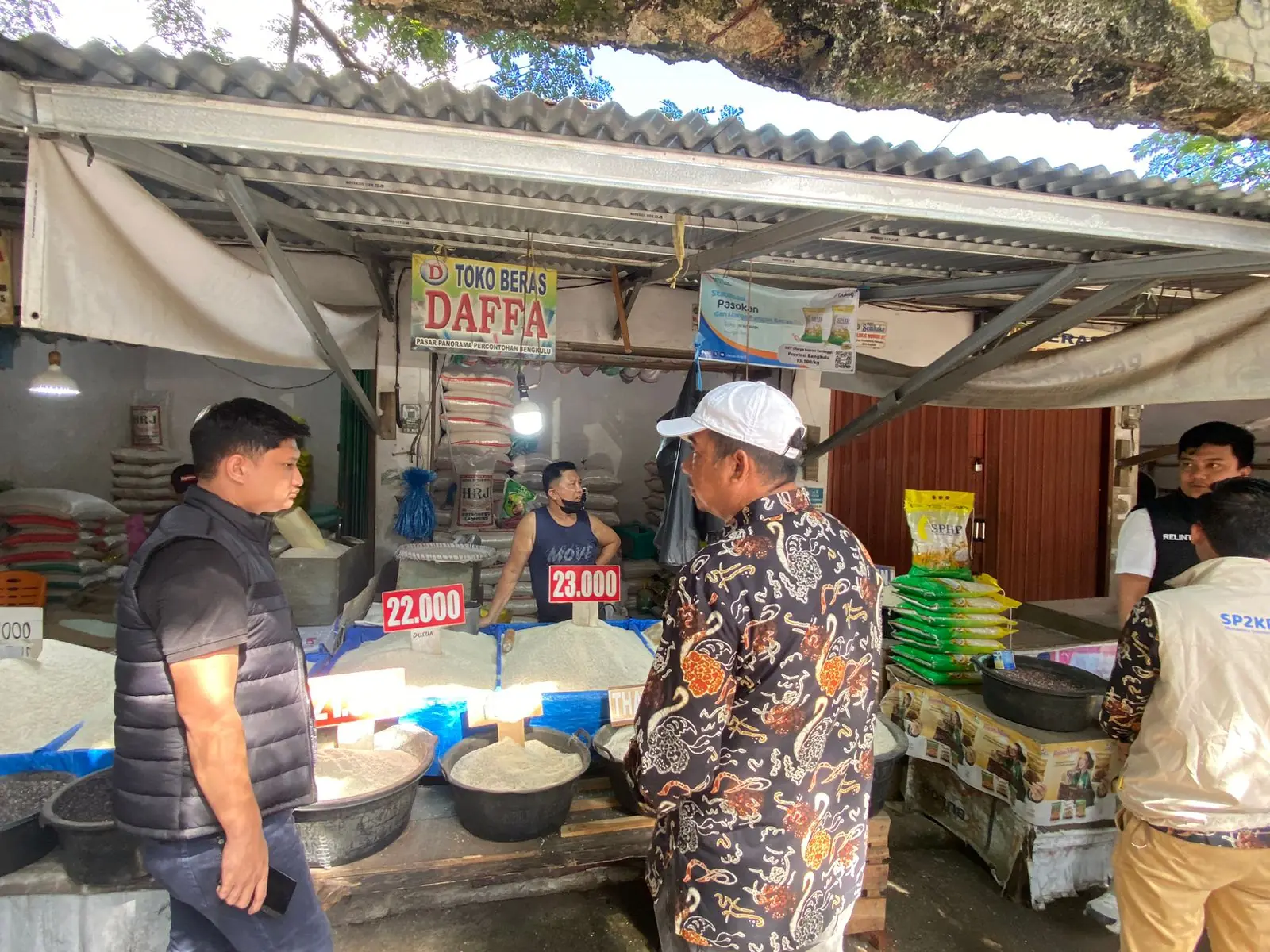Satgas Saber Lakukan Pengecekan Bapokting di Pasar Panorama, Ketersediaan Aman dan Harga Stabil