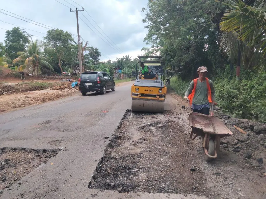 Usai Tambal Jalan di Seluma, BPJN Bengkulu Diserbu Komentar Pedas Warganet