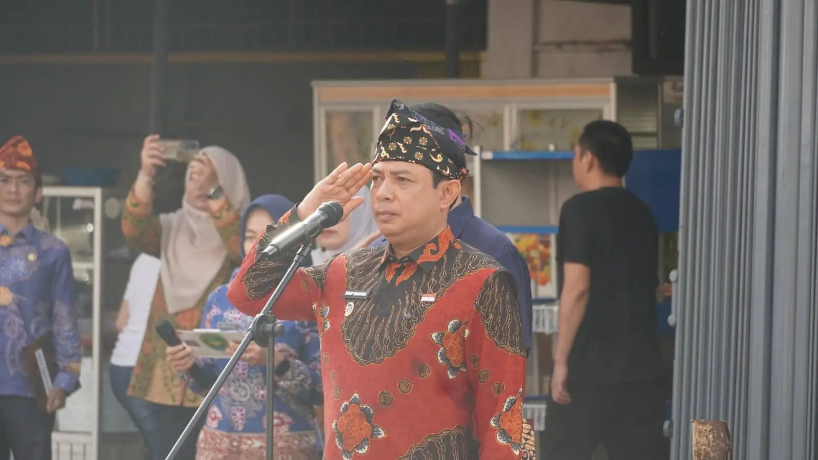Wali Kota Dedy Wahyudi Libatkan ASN Belanja di Pasar Rakyat