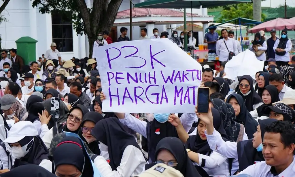 Belanja Pegawai Maksimal 30 Persen dari APBD:  PPPK Daerah Terancam, Sisi Lain Pegawai SPPG Jadi PPPK