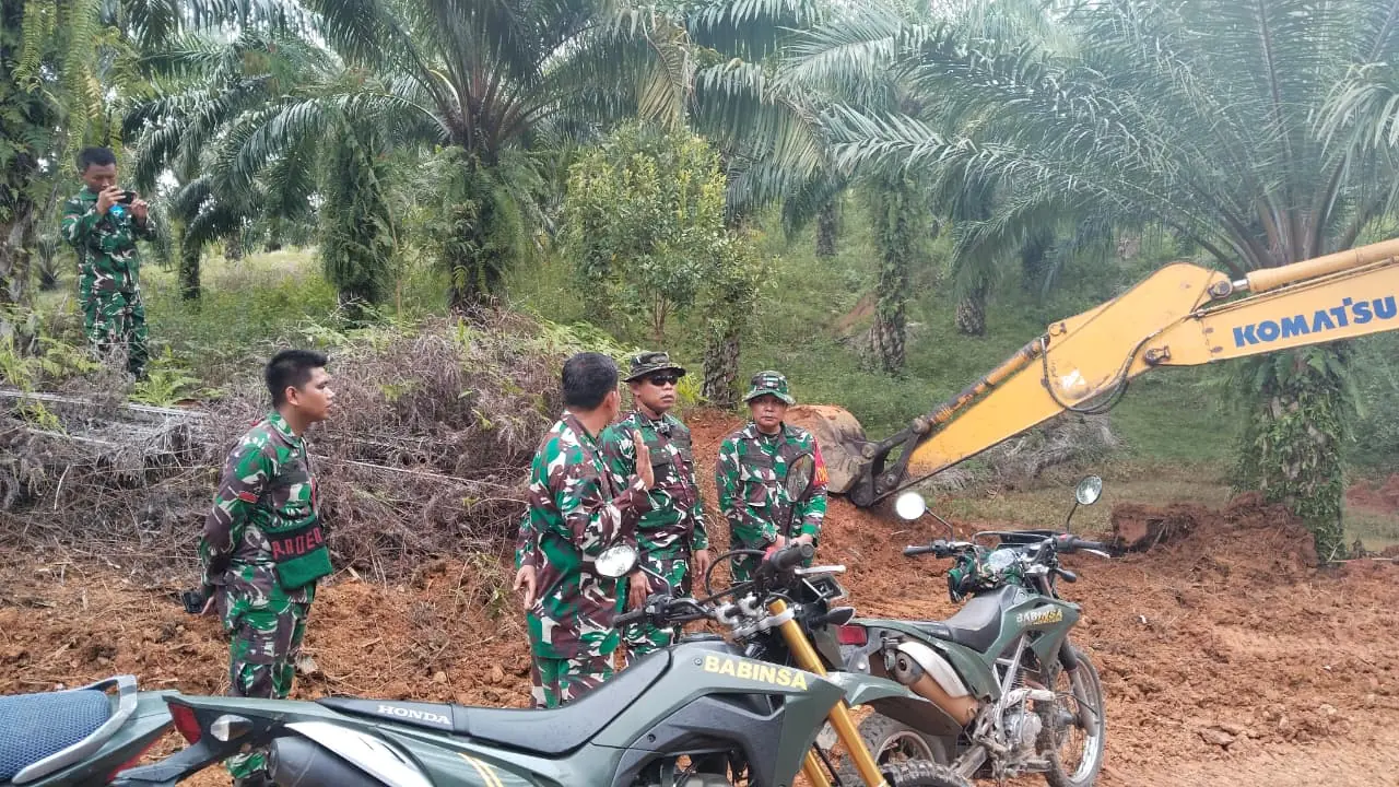 Dandim Turun Langsung Tinjau Pembukaan Jalan TMMD di Lubuk Lagan, Progres Capai 25 Persen