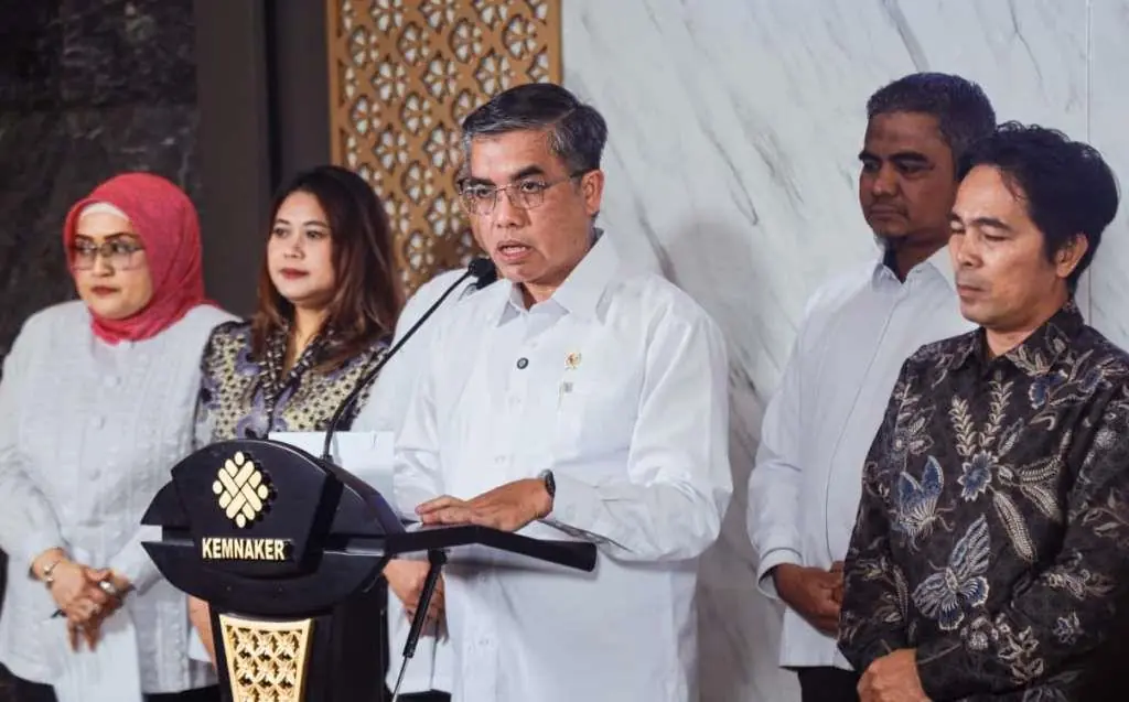 Efisiensi Energi, Menaker Imbau Perusahaan Terapkan WFH Sehari dalam Sepekan