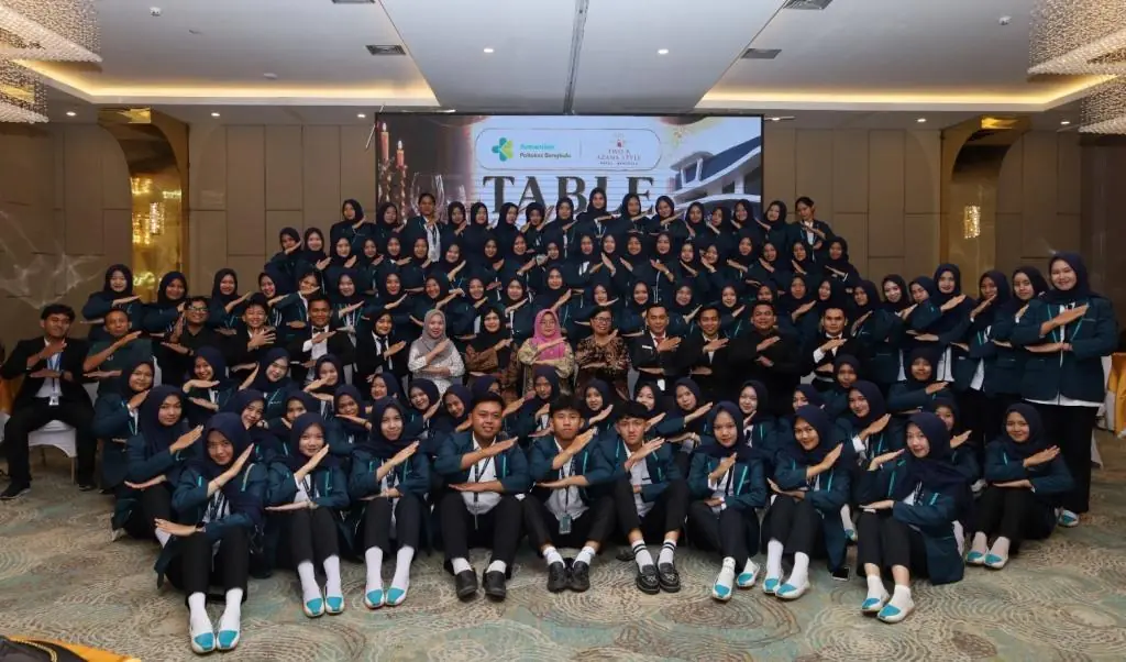 Siap Menghadapi Dunia Kerja, Mahasiswa Poltekes Kemenkes Bengkulu Ikuti Pelatihan Etika Table Manner