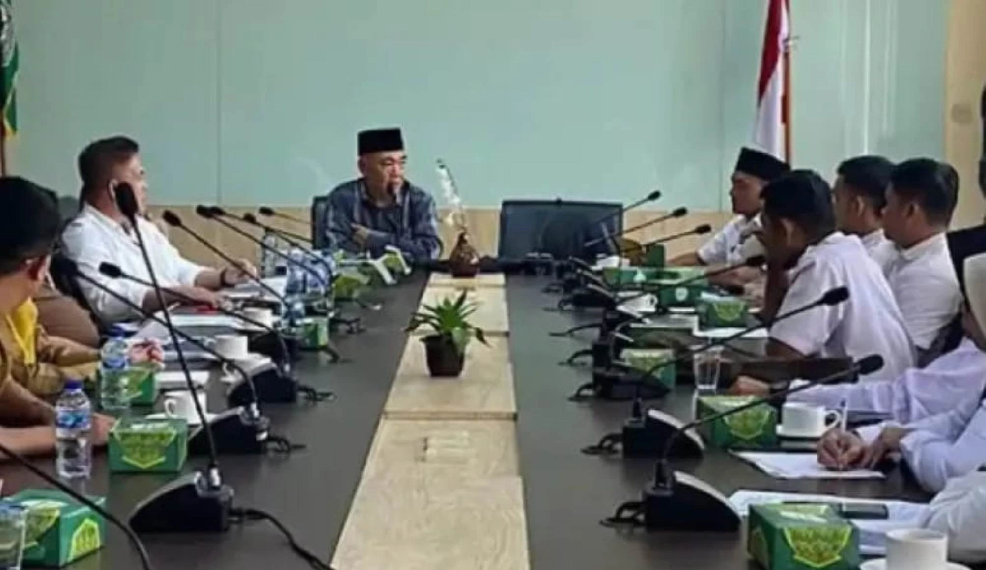 Komisi I DPRD Provinsi Bengkulu saat menggelar hearing Bersama sejumlah PPPK Paruh Waktu Provinsi Bengkulu, Foto: Dok