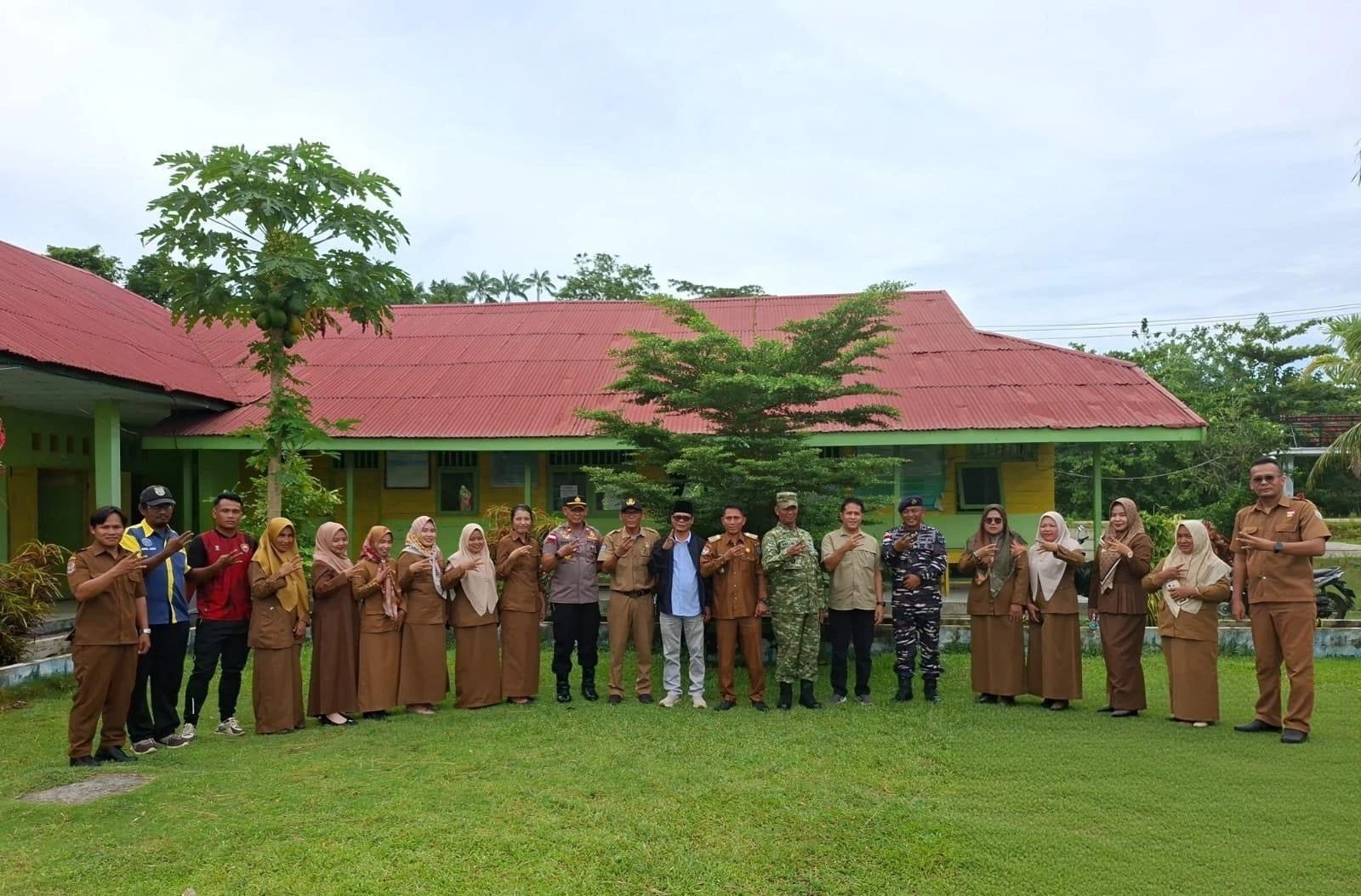 Waka I DPRD Provinsi Bengkulu Serap Aspirasi Siswa dan Guru SMA Neger 6 Bengkulu Utara