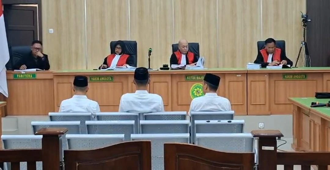 3 Kontraktor Penyuap Fikri Thobari Dituntut 2 Tahun Penjara