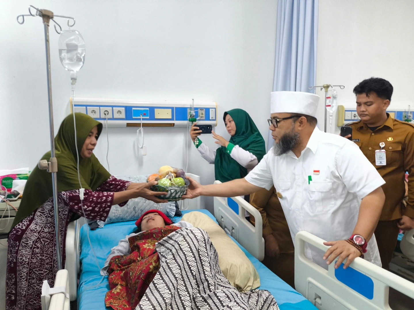 Gubernur Helmi Hasan Tinjau Layanan Kesehatan di RSUD M Yunus
