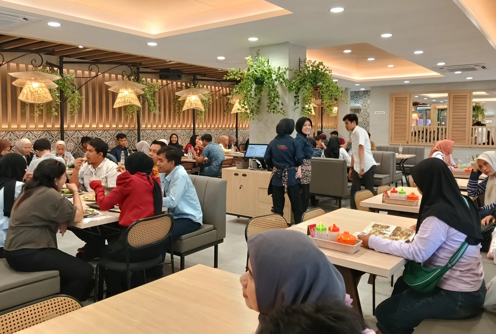 Resto Cabe Merah Resmi Hadir di Bencoolen Mall, Bengkulu Jadi Gerai Pertama di Sumatera