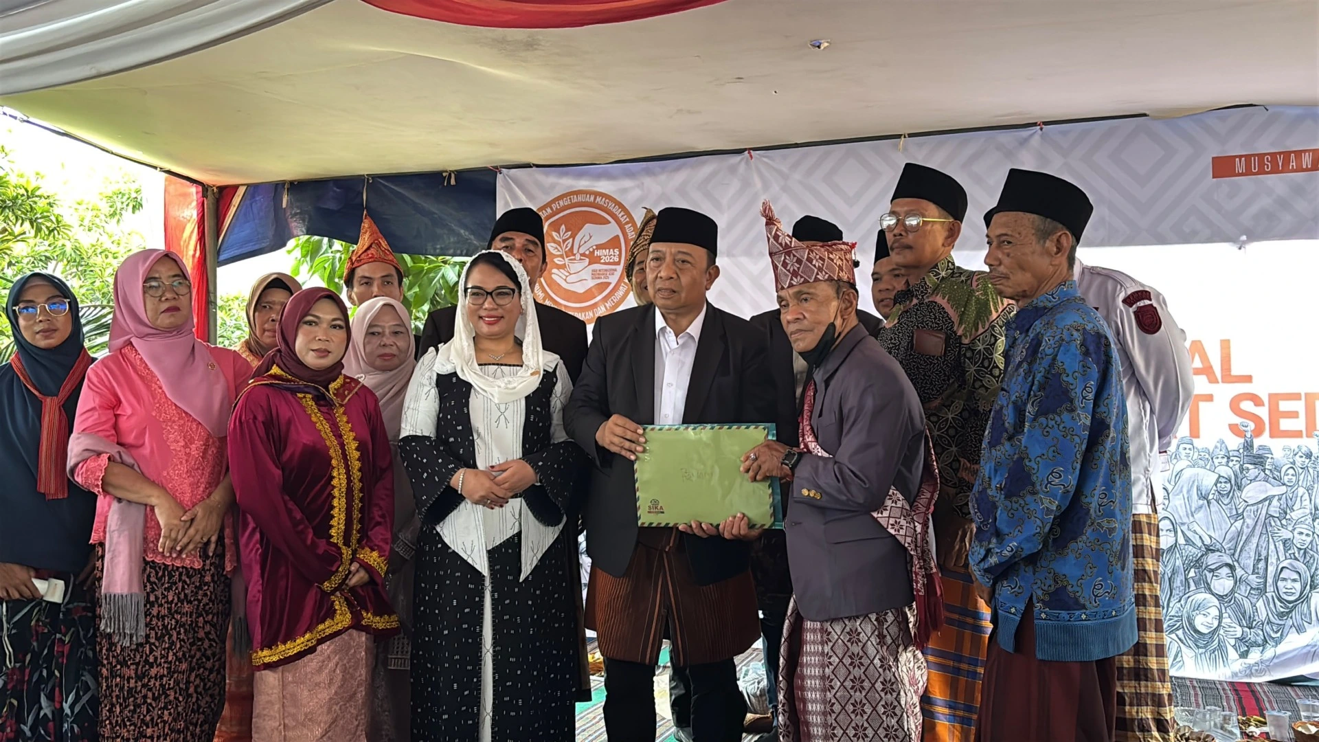 HIMAS 2026, AMAN Bengkulu Serahkan Dua Dokumen Wilayah Adat untuk Dikawal ke Pusat