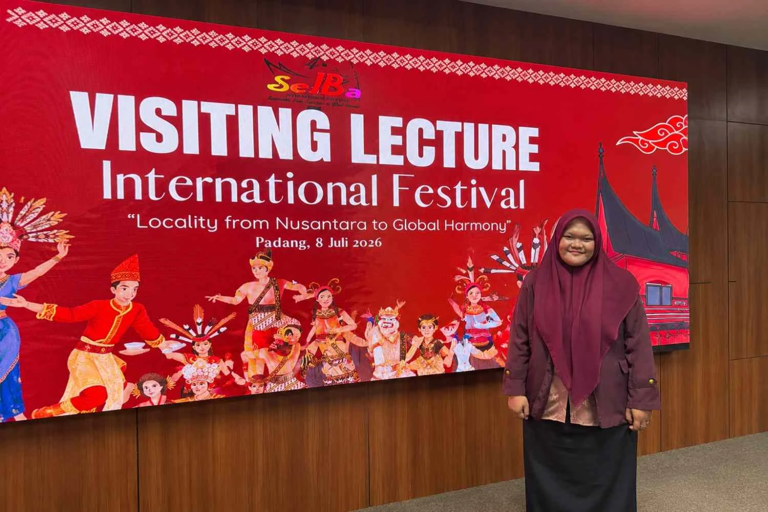 Putri Daerah Mukomuko Berprestasi: Raih Dua Gelar Juara Hukum Tingkat Nasional, Silver Medal Seminar Internasional