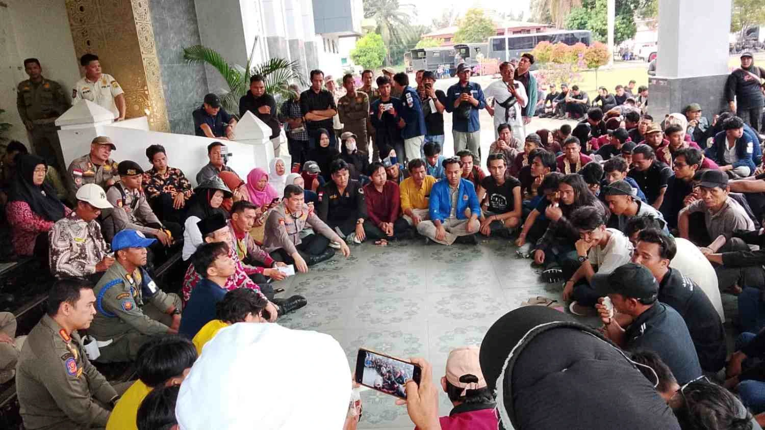 Hari Tani, Petani dan Mahasiswa Bengkulu Desak Pemerintah Hentikan Eksploitasi Lahan