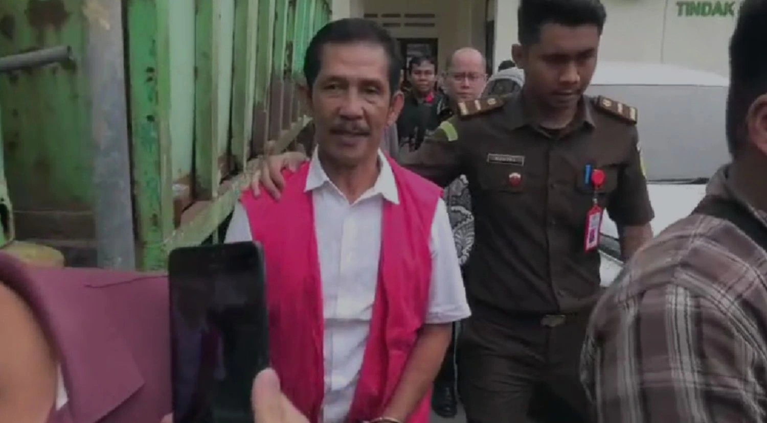 Kejari Bengkulu Resmi Tahan Ketua Koperasi Bangun Wijaya, Diduga Rugikan Negara Rp 7,3 Miliar